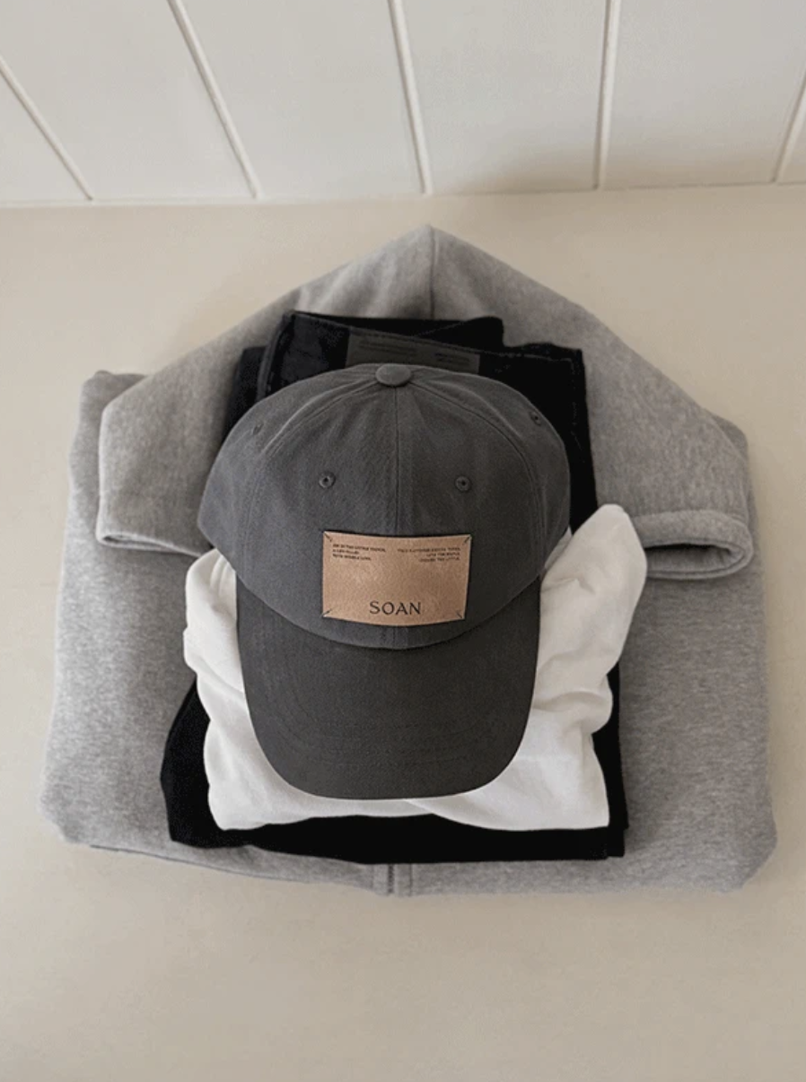 預訂｜SLOWAND #SOAN 柔霧感皮標棒球帽 (2 Color)