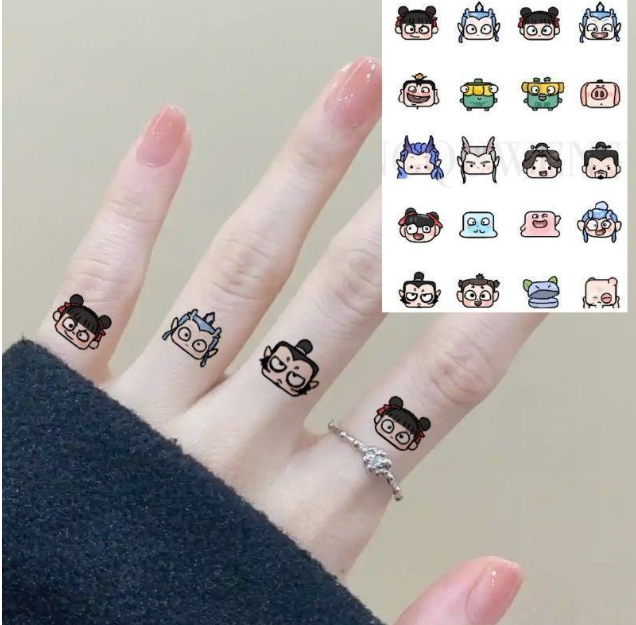 清货哪吒趣味手指纹身