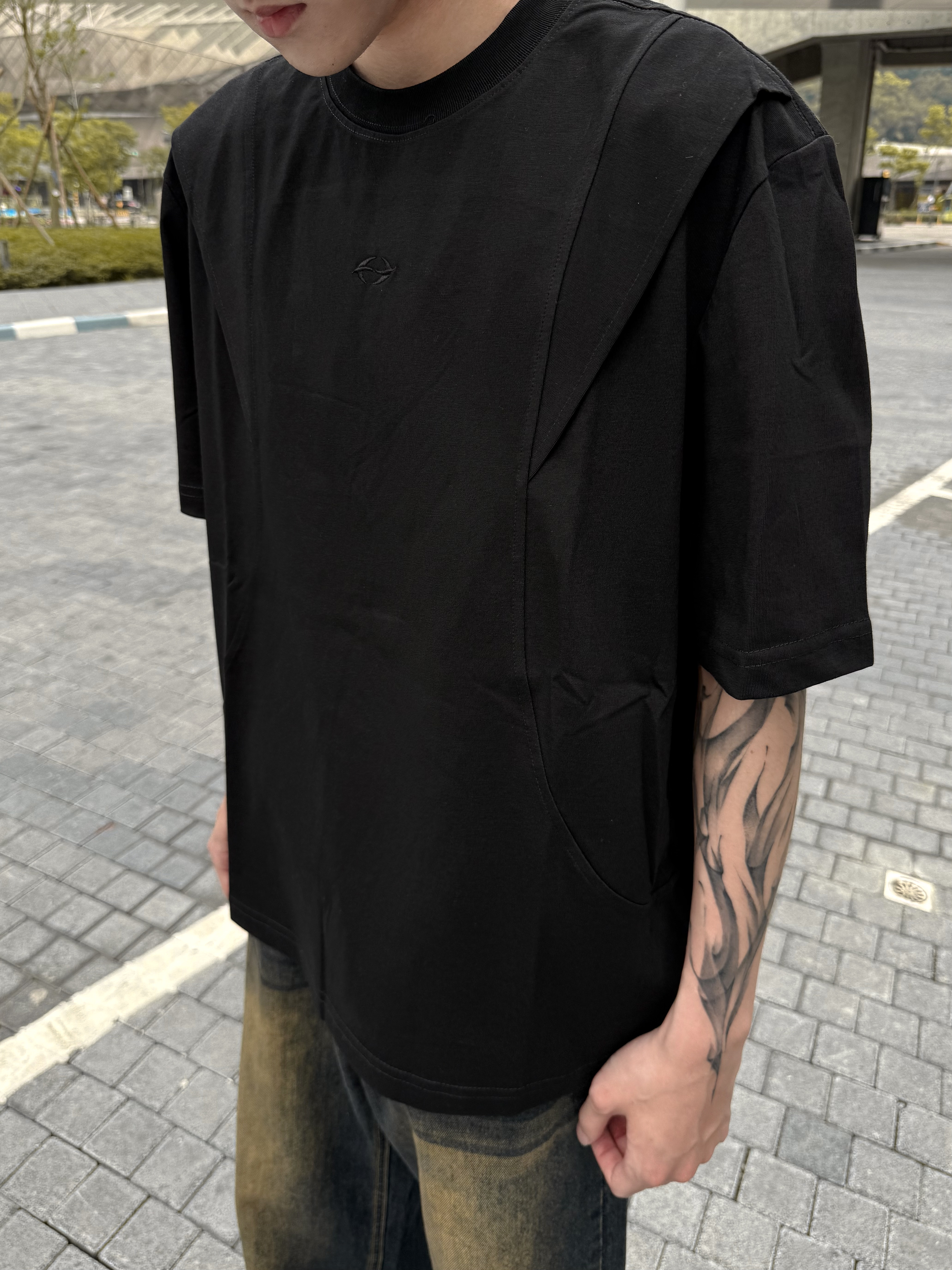 (售完不補) 質感分割線短袖 高品質!