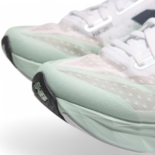 NEW BALANCE 慢跑鞋 FUELCELL REBEL 薄荷綠 輕量 競速跑鞋 女 WFCXCA4