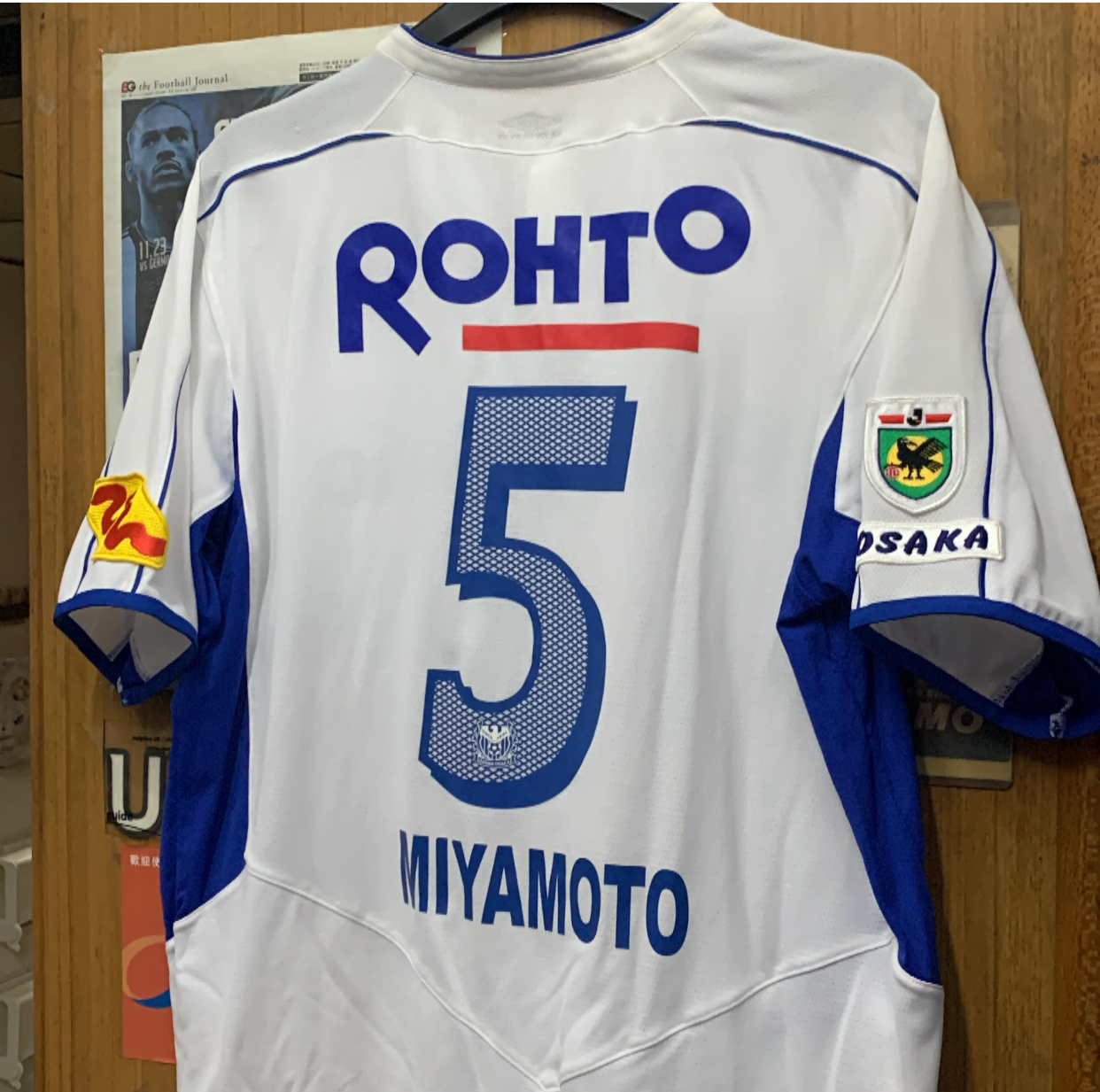 2005 Gamba Osaka Away Shirt with 5 MIYAMOTO [Used, O-XO 80% New]