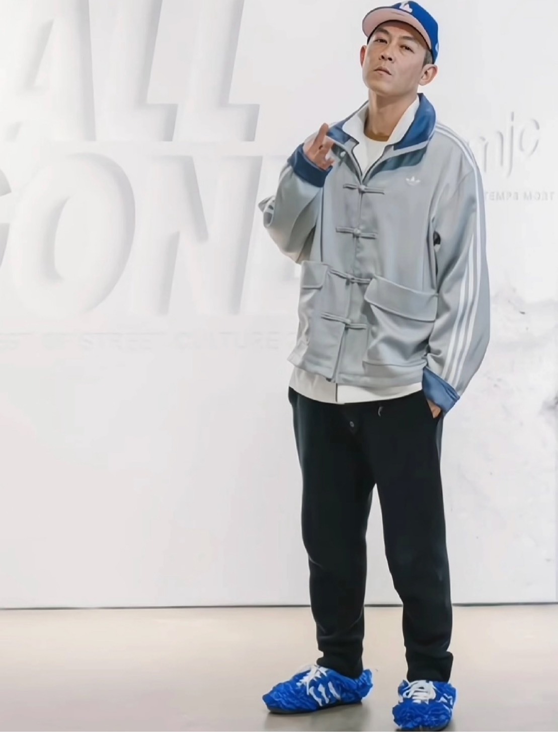 adidas Originals CN TT SATIN 立領淺灰中國風夾克