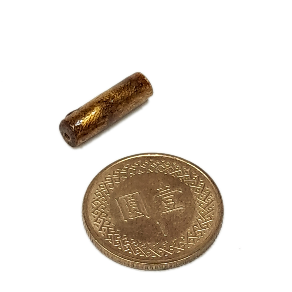 金珊瑚 管狀珠0.6*0.4公分 1顆【十方】138522