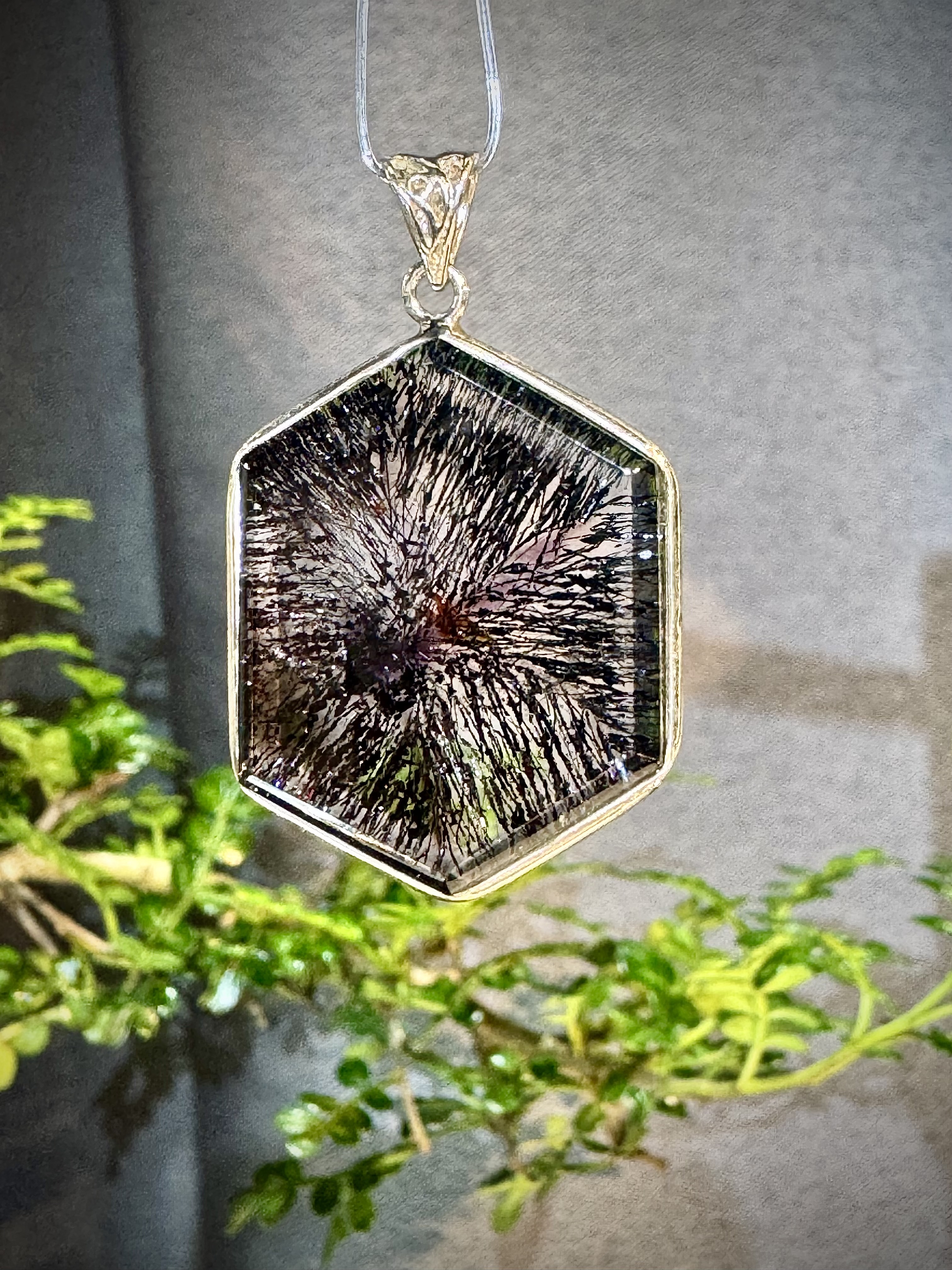 頂級黑超七吊墜 6001