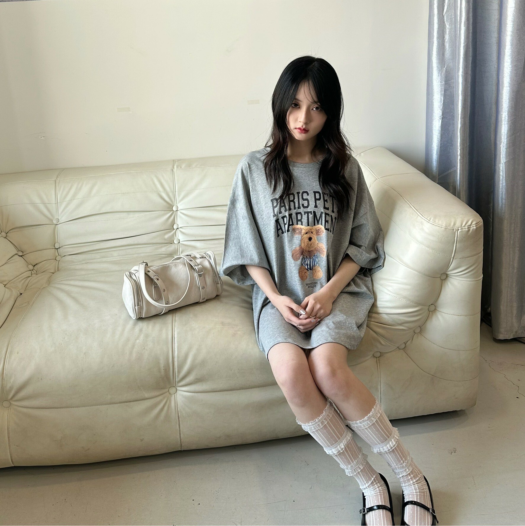 居家玩偶字母大tee