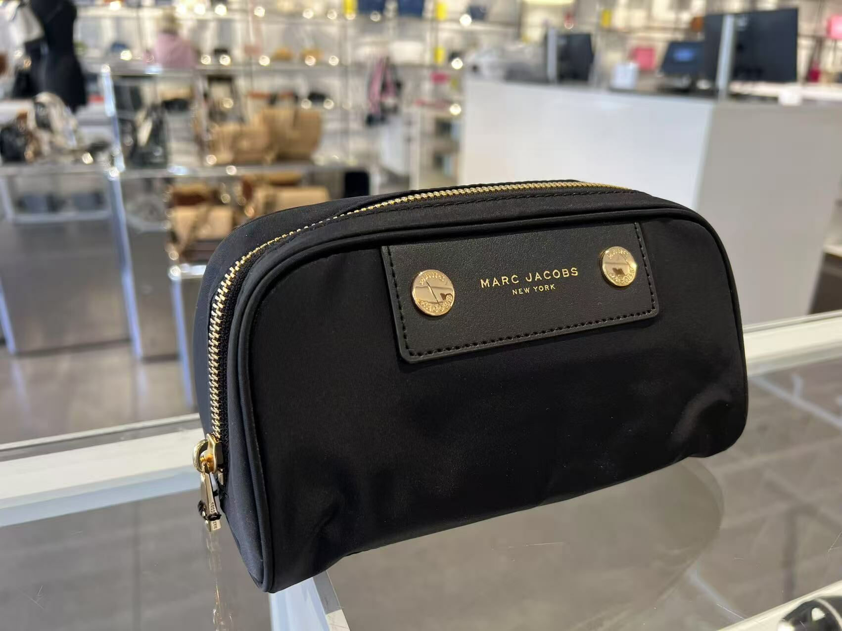 【預購】Marc Jacobs G041109 化妝包