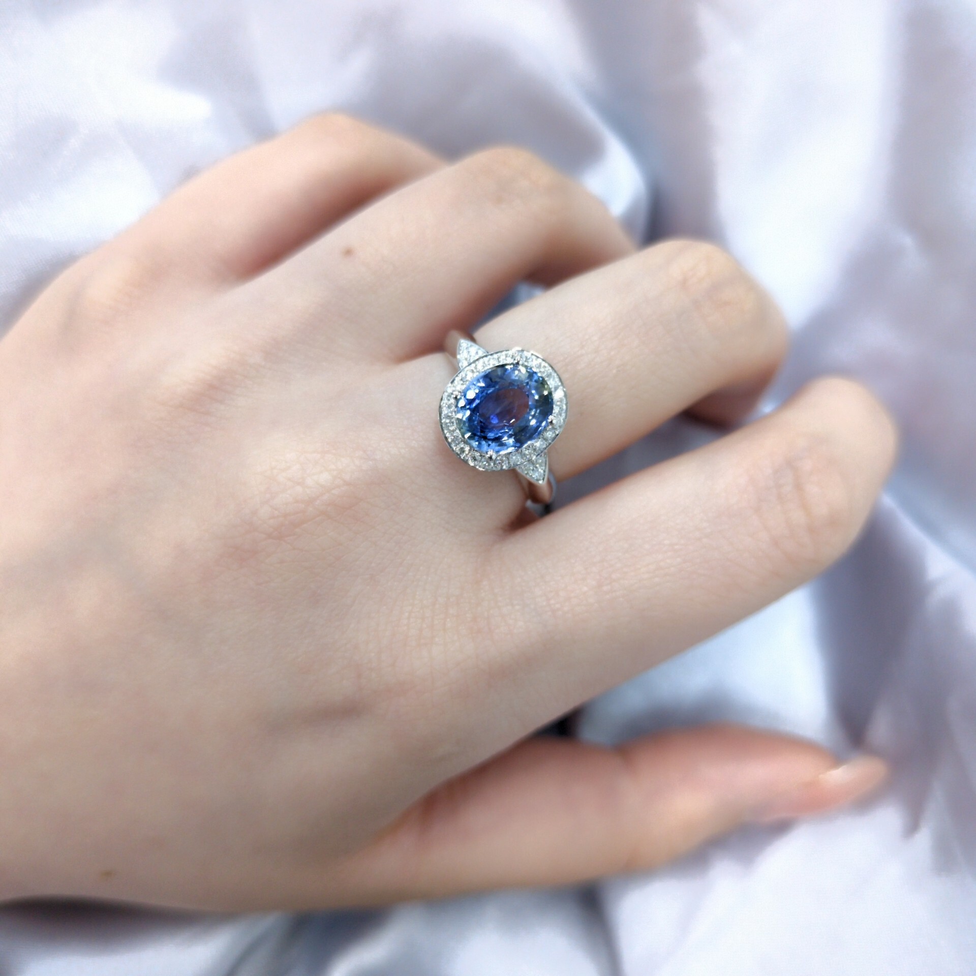 18K White Gold 2.70ct Sapphire and Diamond Ring