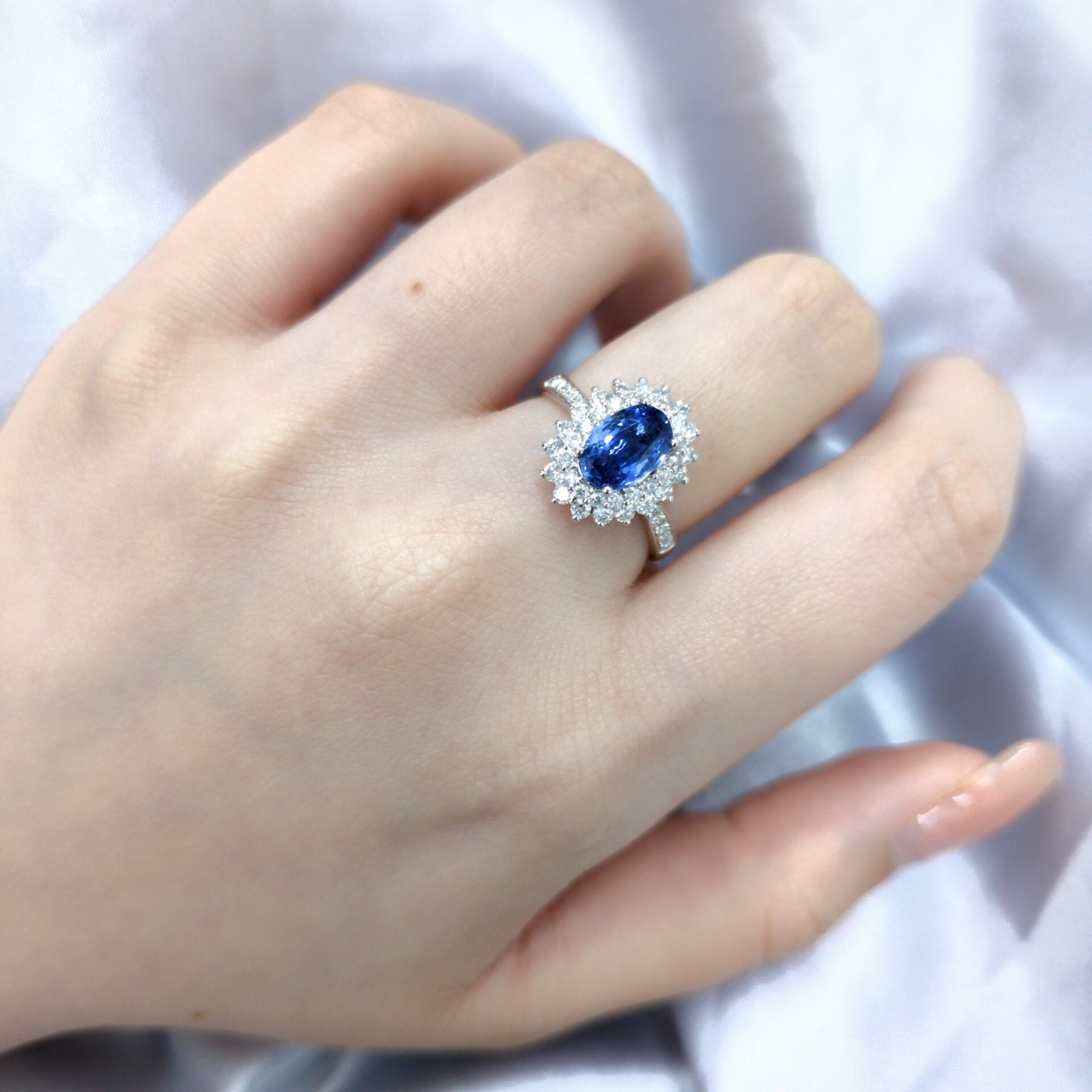 18K White Gold 1.15ct Sapphire and Diamond Ring