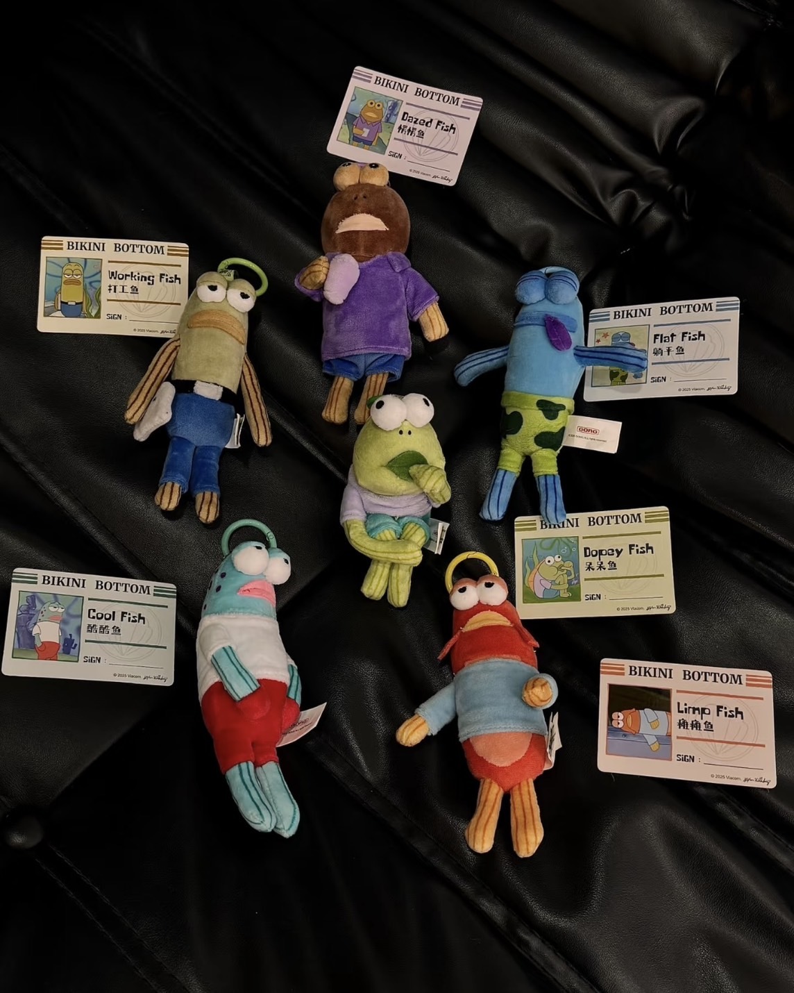 <大家的精神狀態>POPMART GONE 海綿寶寶 比奇堡的居民們 掛飾 毛絨 盲盒 一中盒