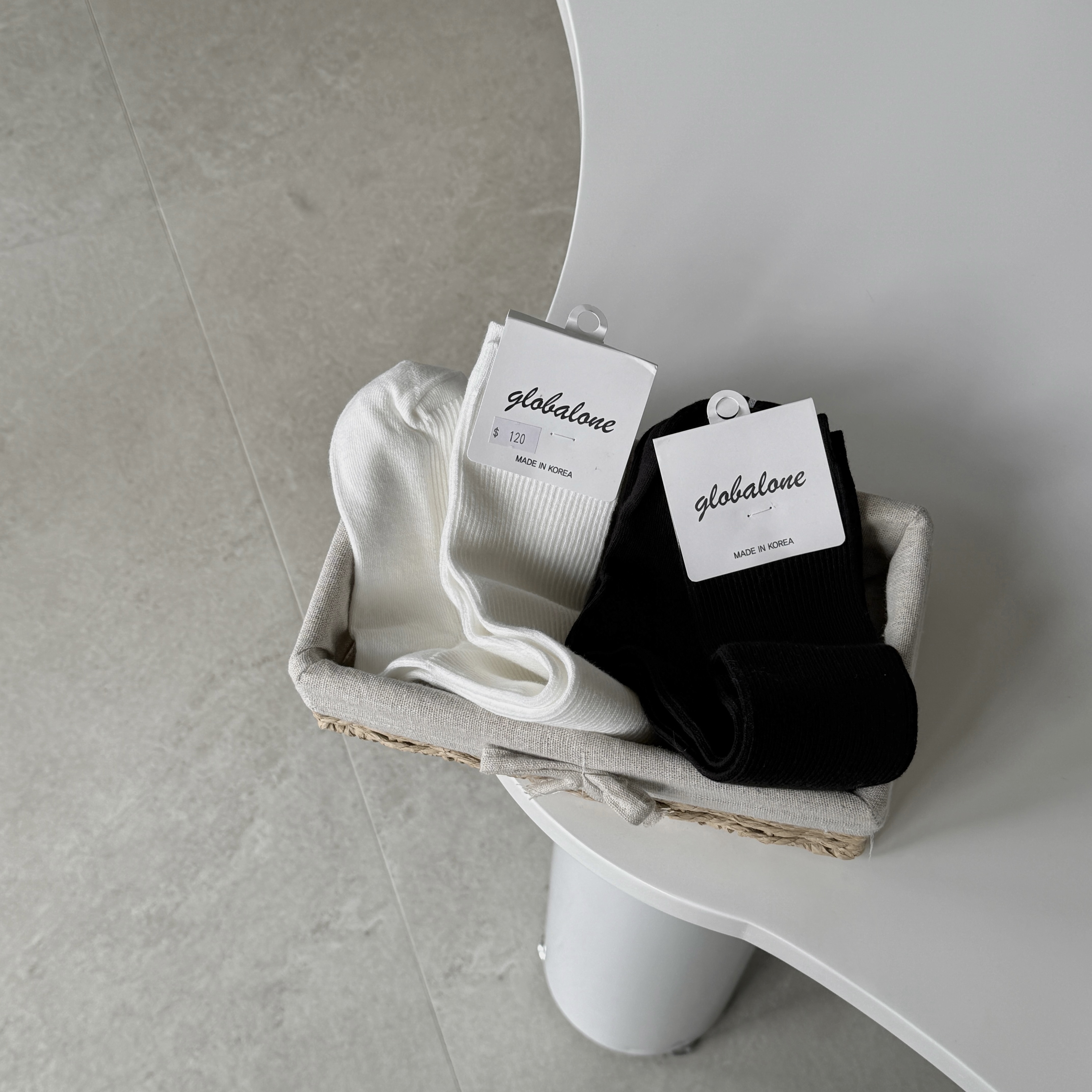 正韓—基礎素面坑紋長長襪