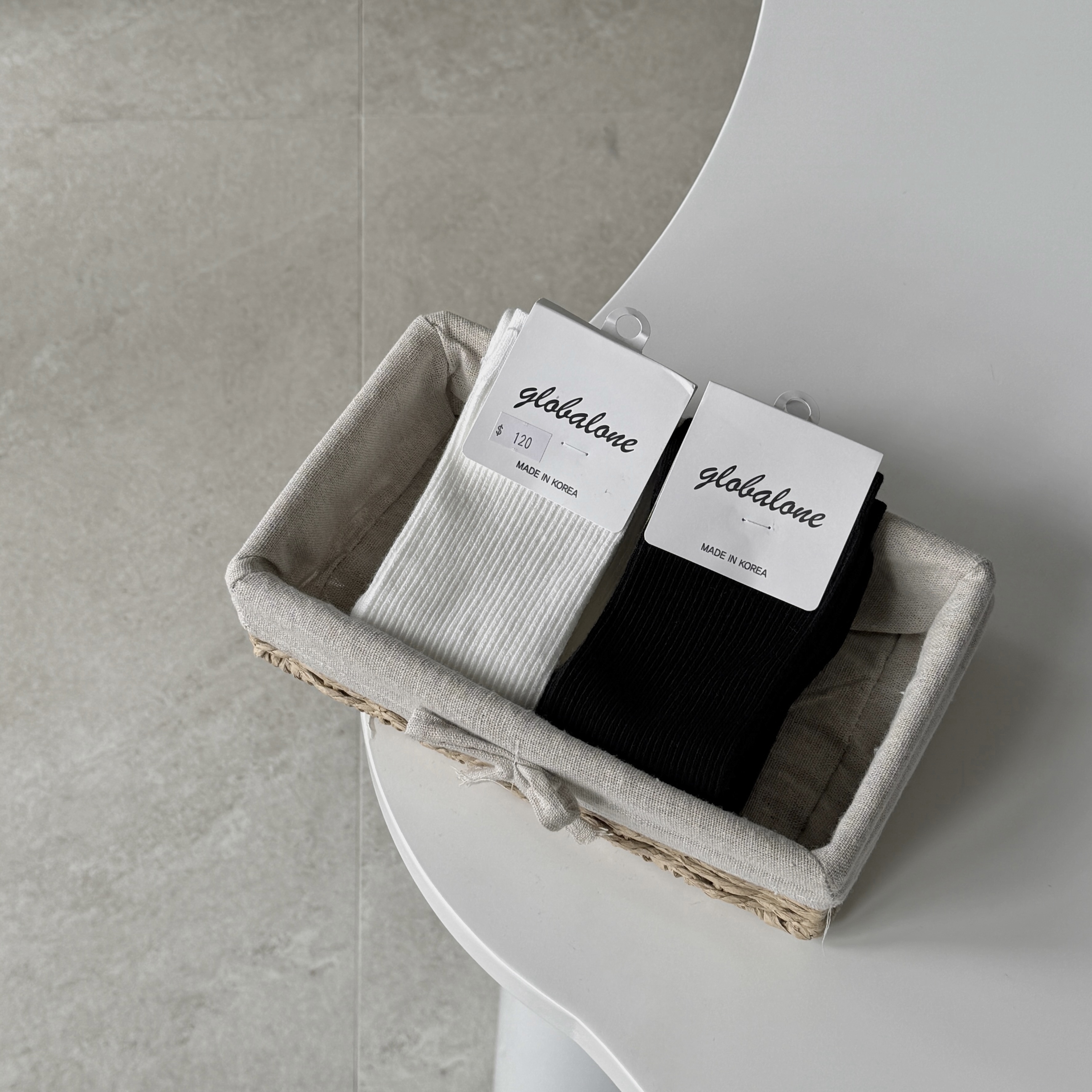 正韓—基礎素面坑紋長長襪