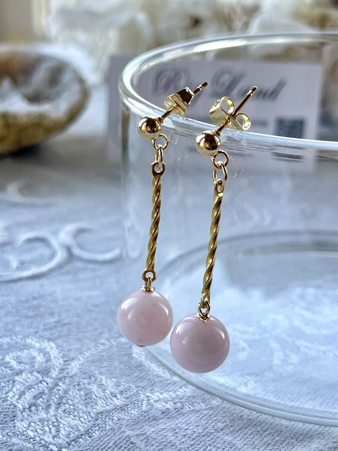 [Big Land] 粉櫻玉石耳環 | 長鍊醫療鋼耳針 | NO.371