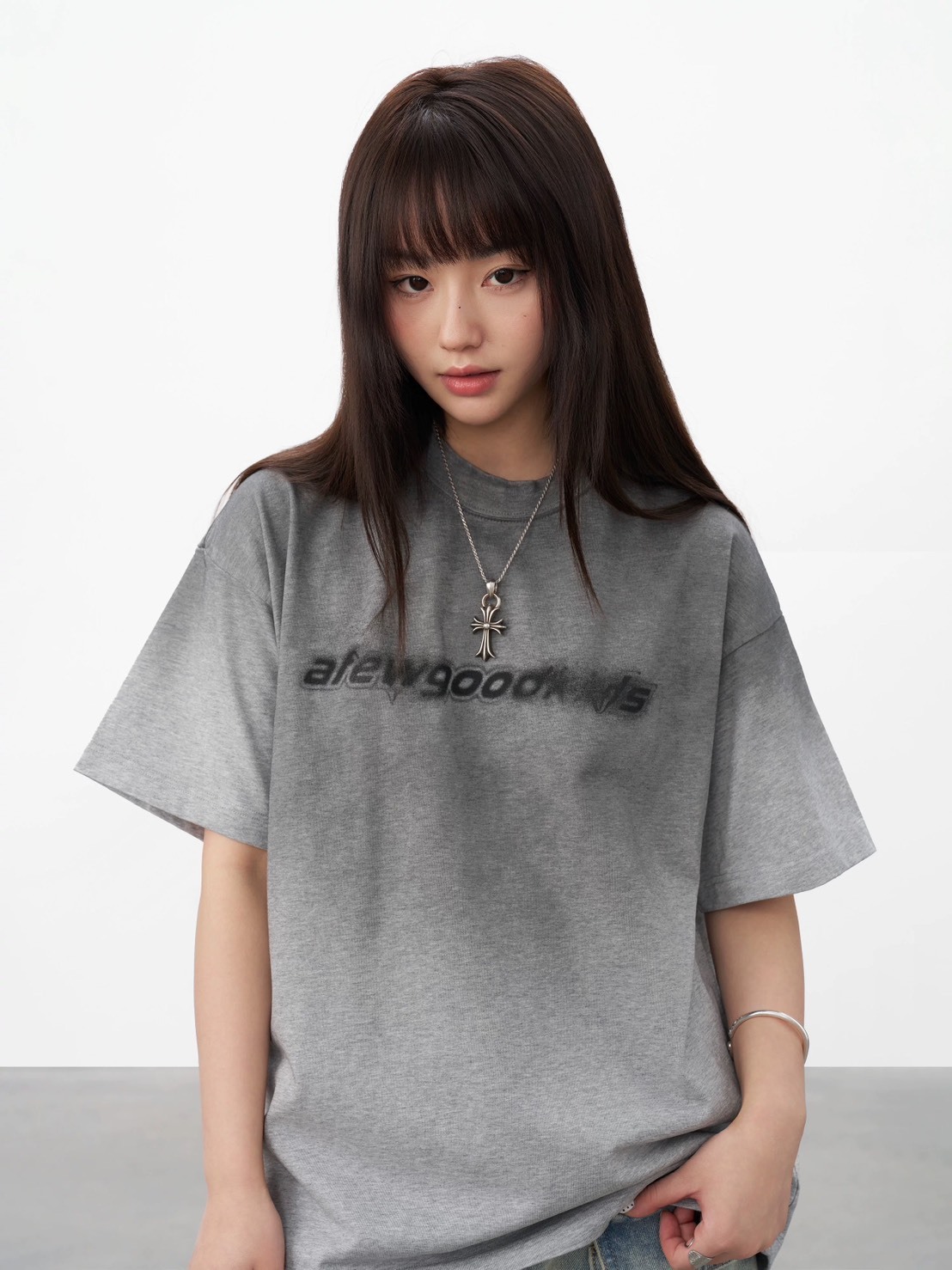 AFGK LOGO字體模糊漸變短T A FEW GOOD KIDS