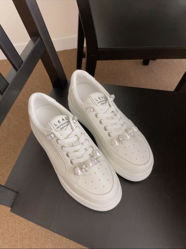 LA01 型號6436  偏細 牛皮厚底鞋 內高2.5寸 SIZE:230-250 $429 design by Korea