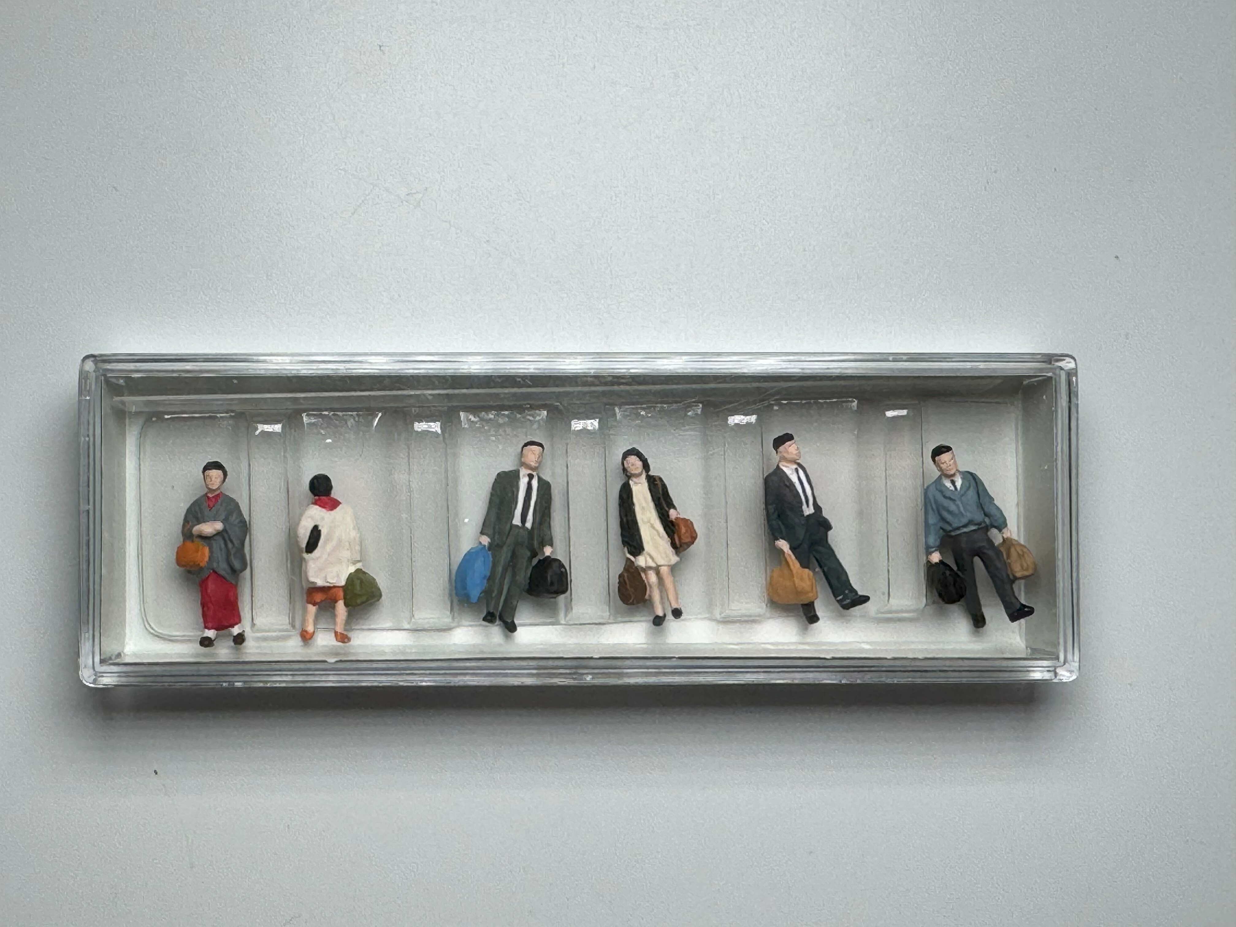 Kato 6-514 HO規 步行的乘客