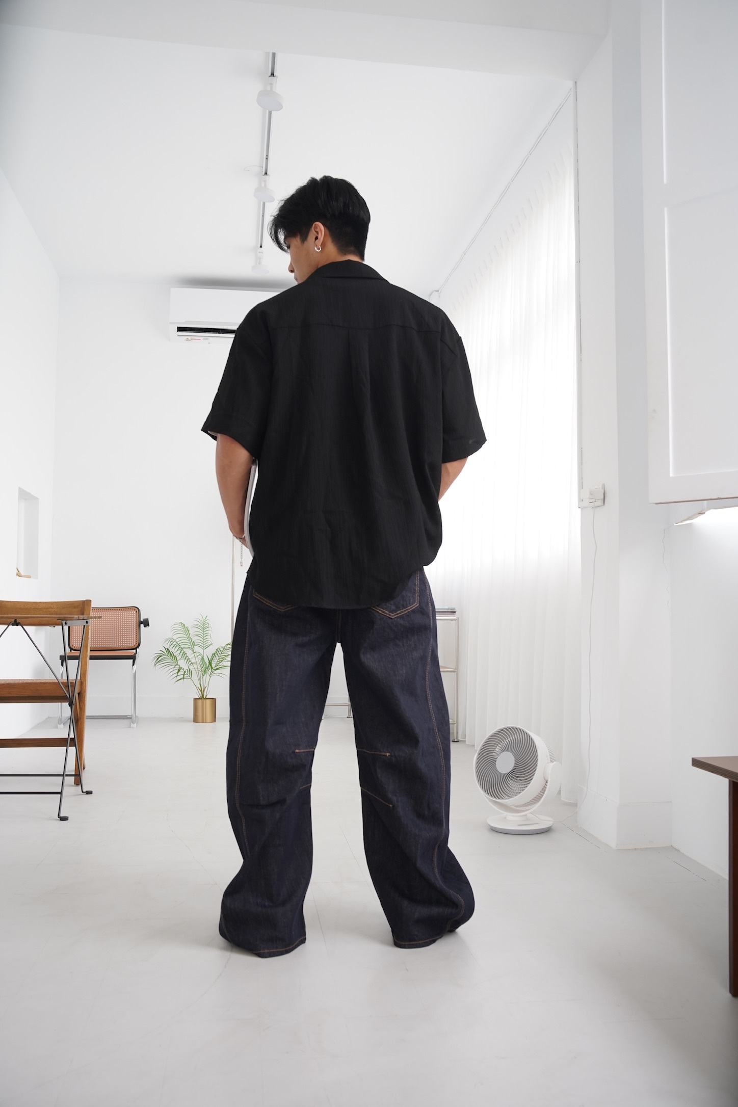 打摺明線設計款闊腿褲(navy)