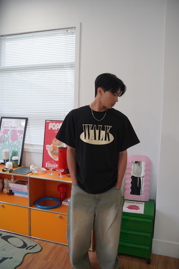 WALK字母浮印短T