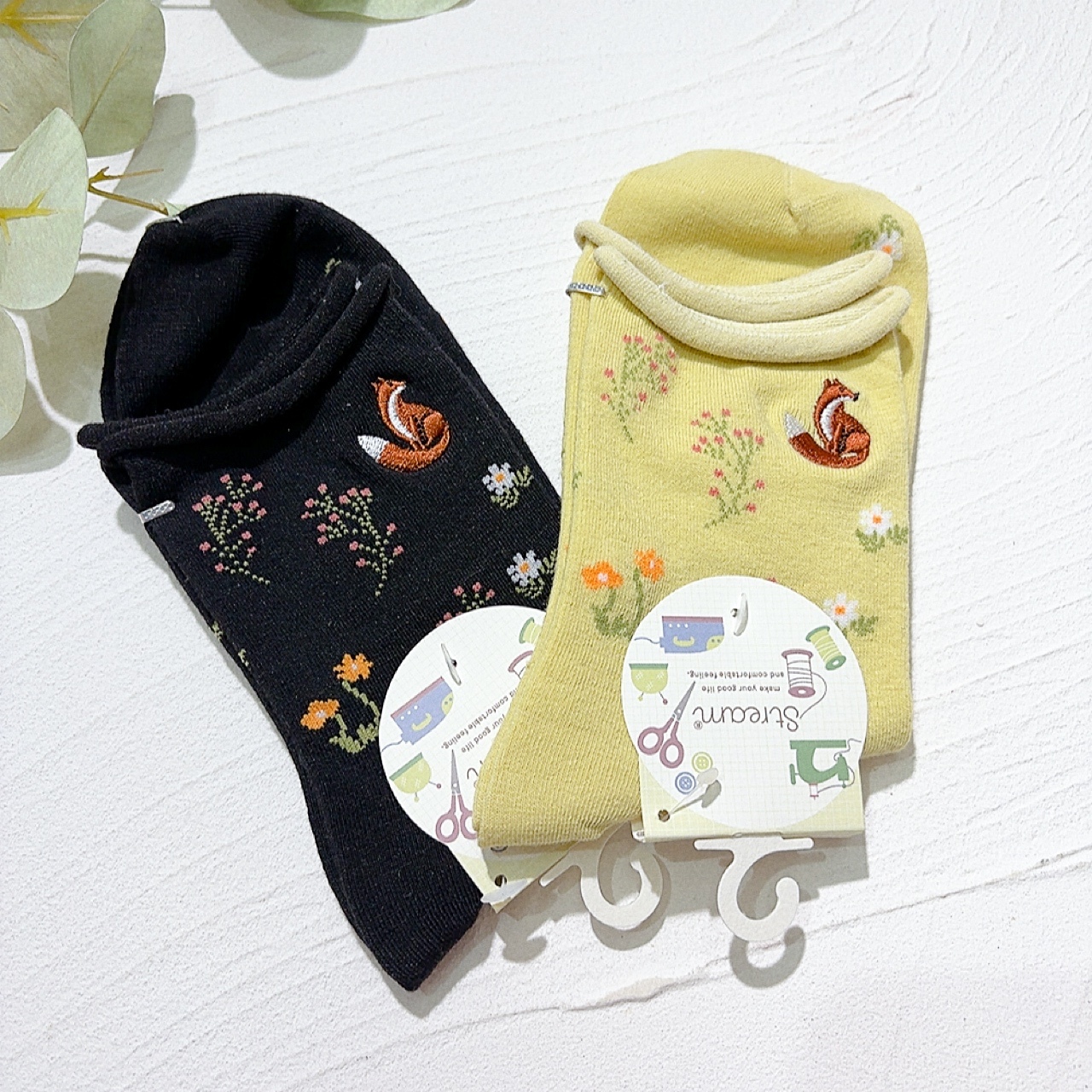 狐狸與花圖案短襪