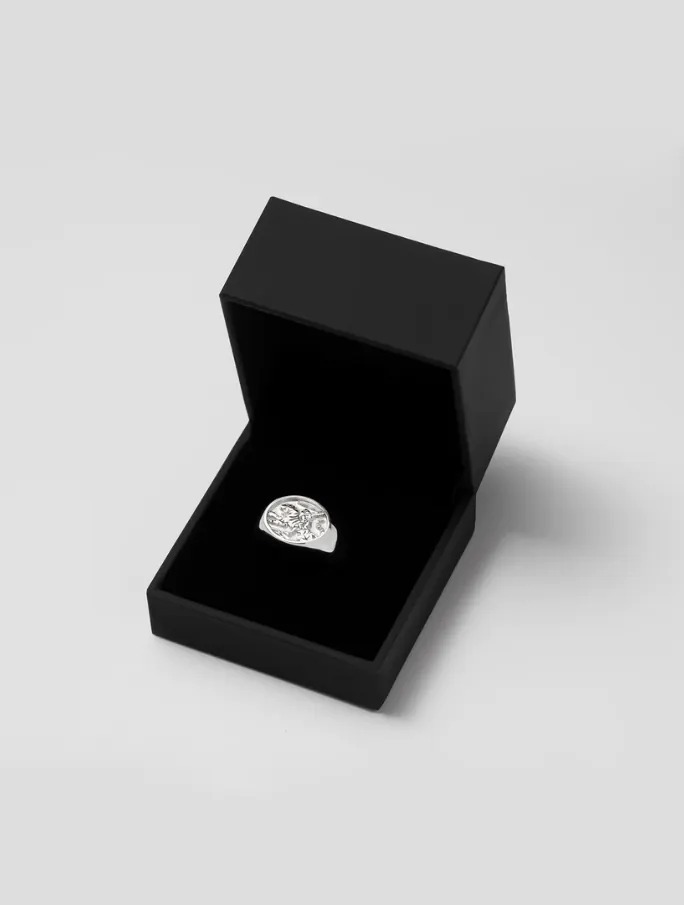 LUSIVE｜騎士戒指 The Knight’s Ring (銀色)