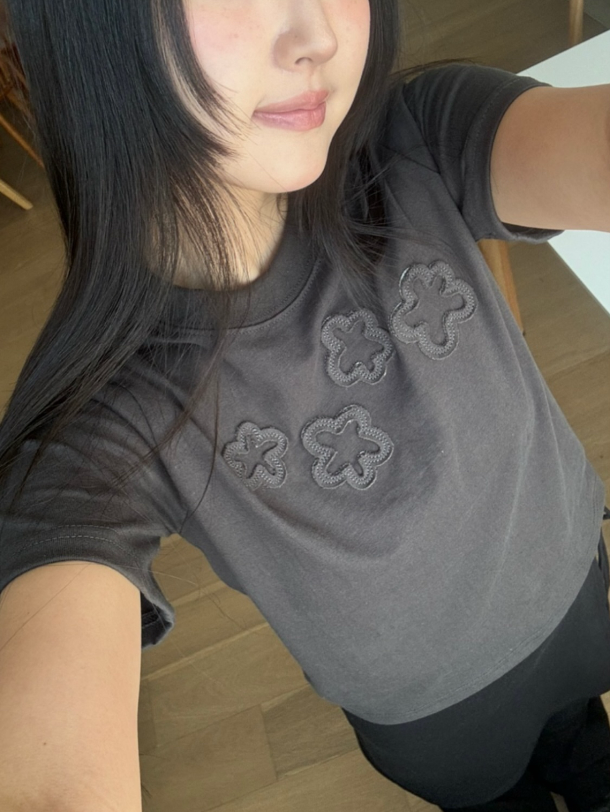 (現貨) KR FLOWERS CROP TSHIRT (CHARCOAL)