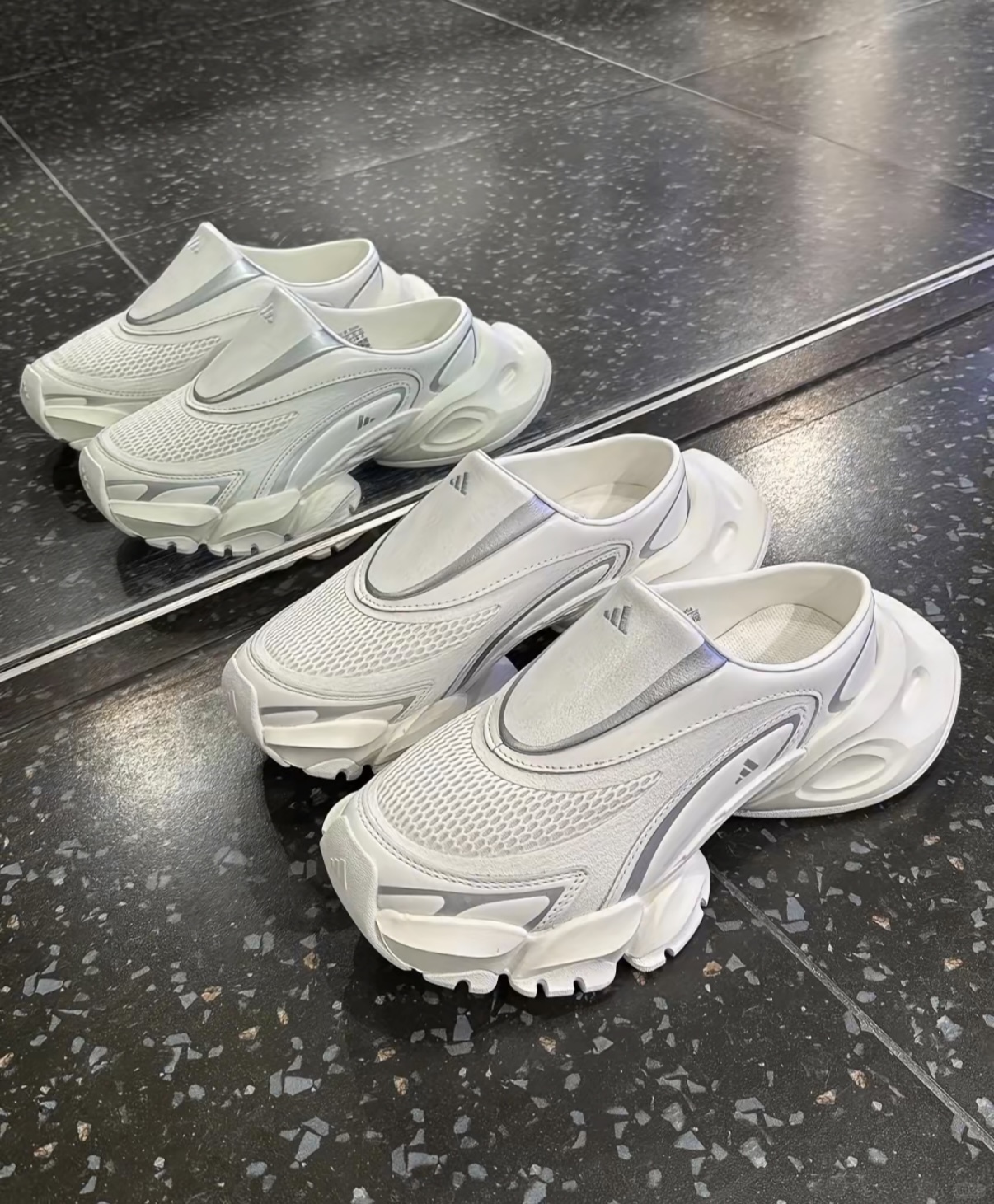 Adidas XLG Runner Mule FOS XLG 白銀色 奶油白 反光 厚底 穆勒鞋 半拖 男女款 JS4590/預購