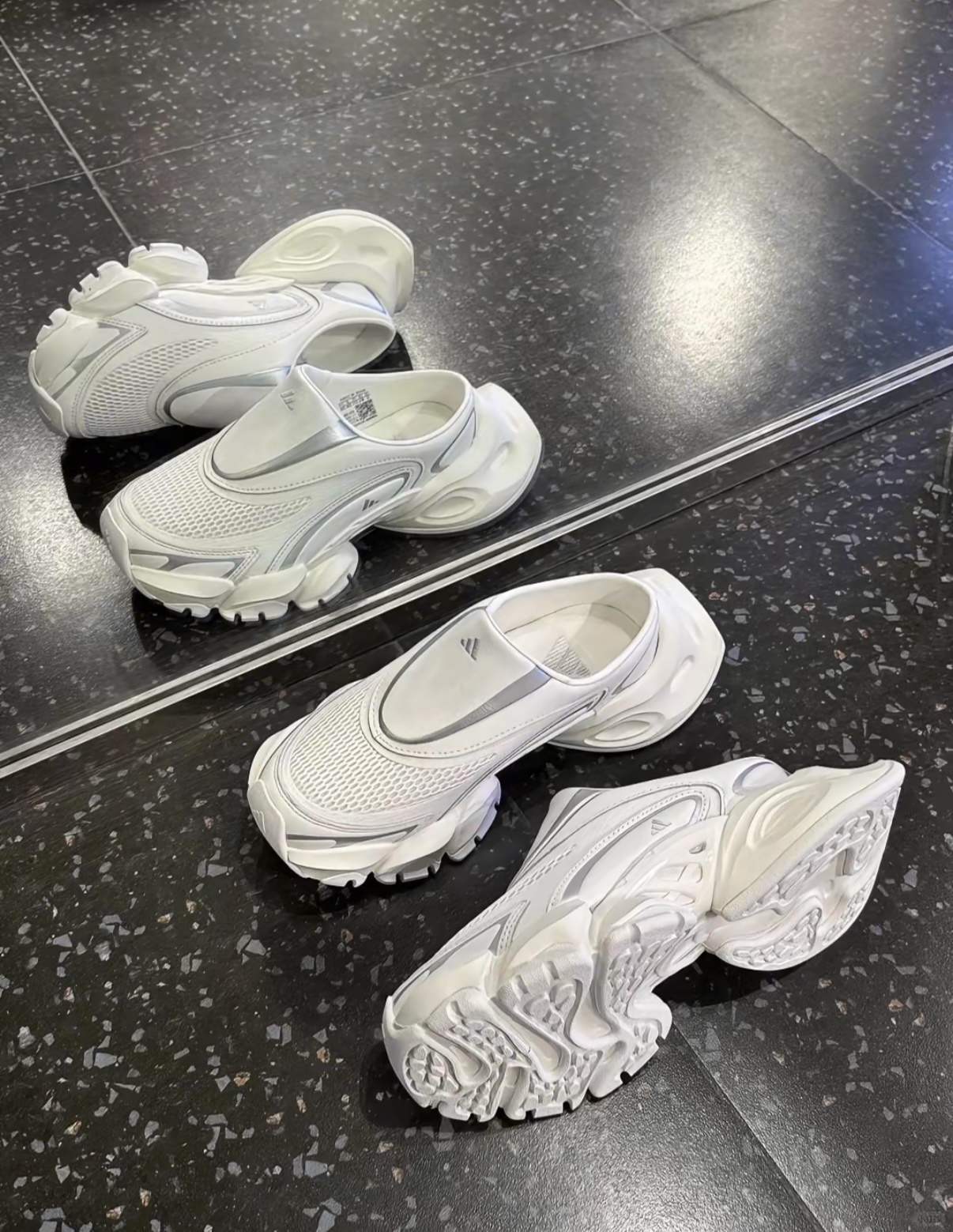 Adidas XLG Runner Mule FOS XLG 白銀色 奶油白 反光 厚底 穆勒鞋 半拖 男女款 JS4590/預購