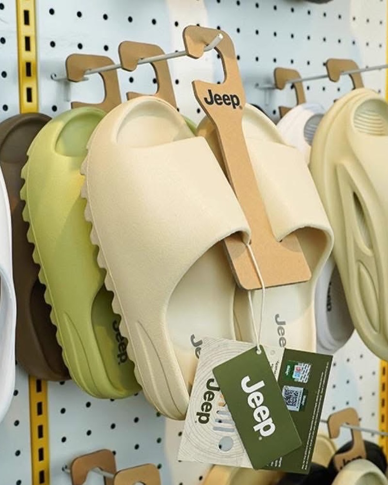 Jeep® 戶外緩震 防水機能拖鞋 "限時開團"