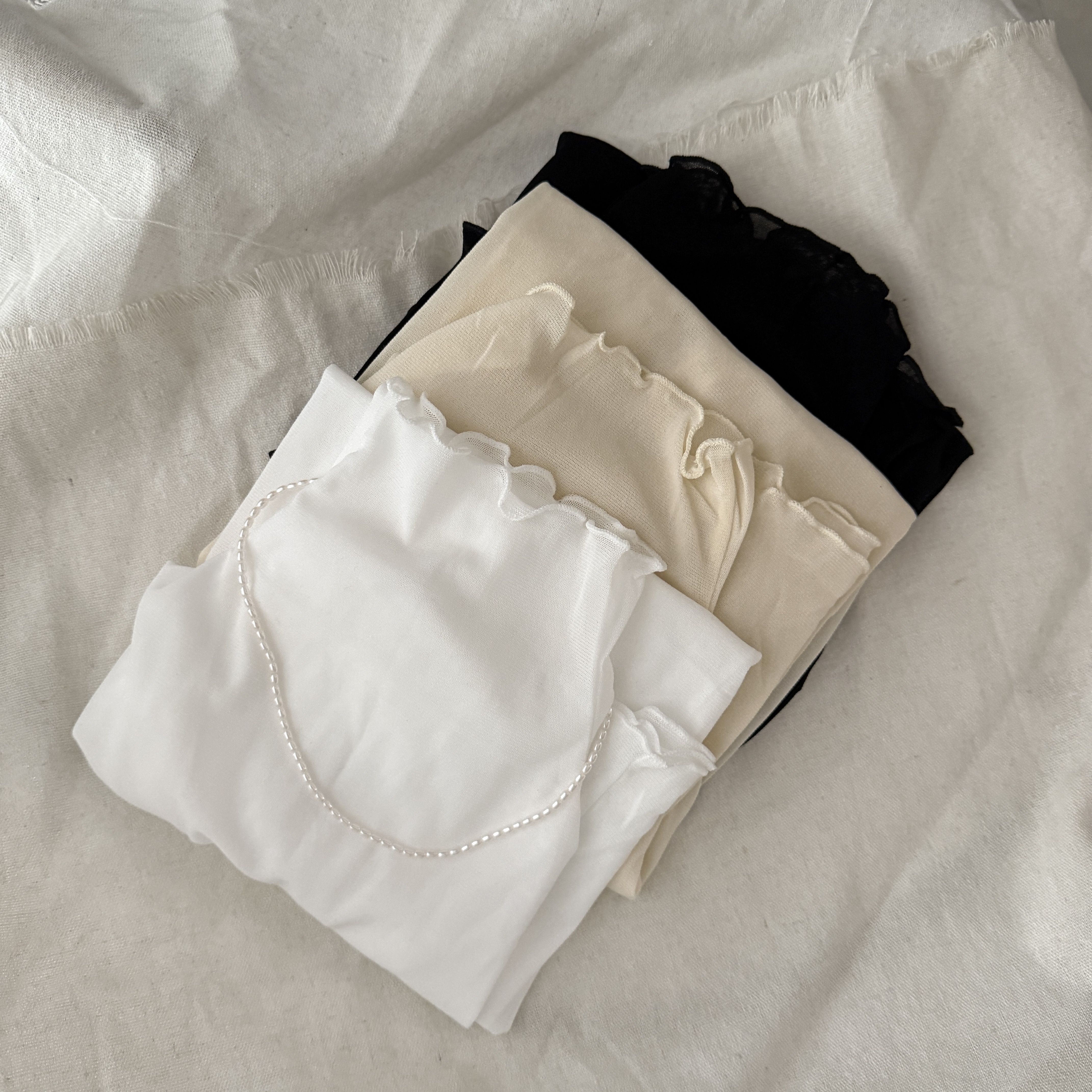 小清新透膚捲邊內搭衣