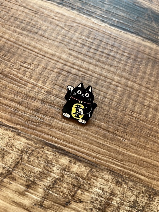 鳥控 bird cone｜金屬徽章｜黑色招財貓