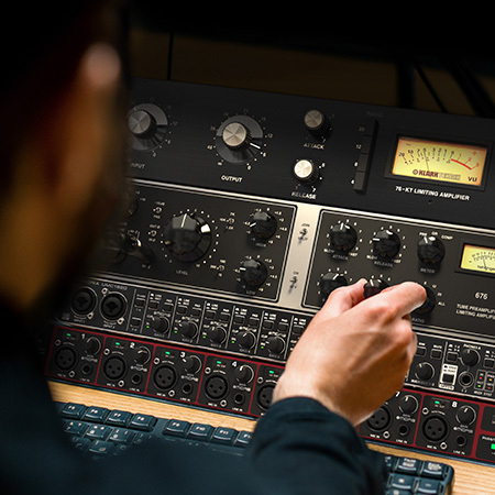 BEHRINGER 676 マイクプリアンプ コンプレッサー Behringer | Product | 676