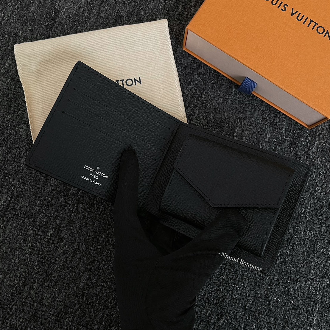 LOUIS VUITTON Marco wallet / Monogram Eclipse 黑老花零錢袋男夾