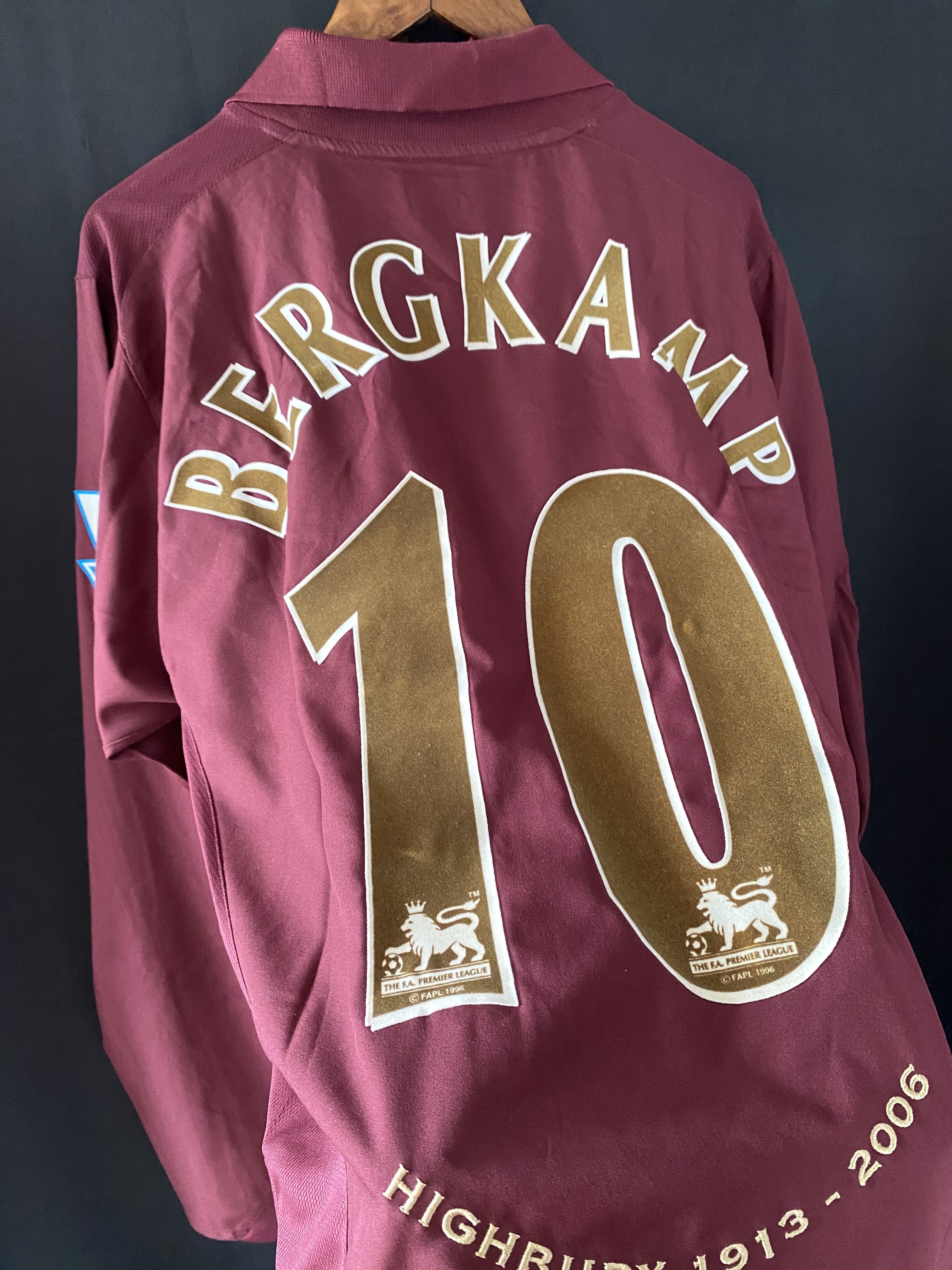 Arsenal 2005-2006 Nike Highbury L/S Home Shirt #10 BERG