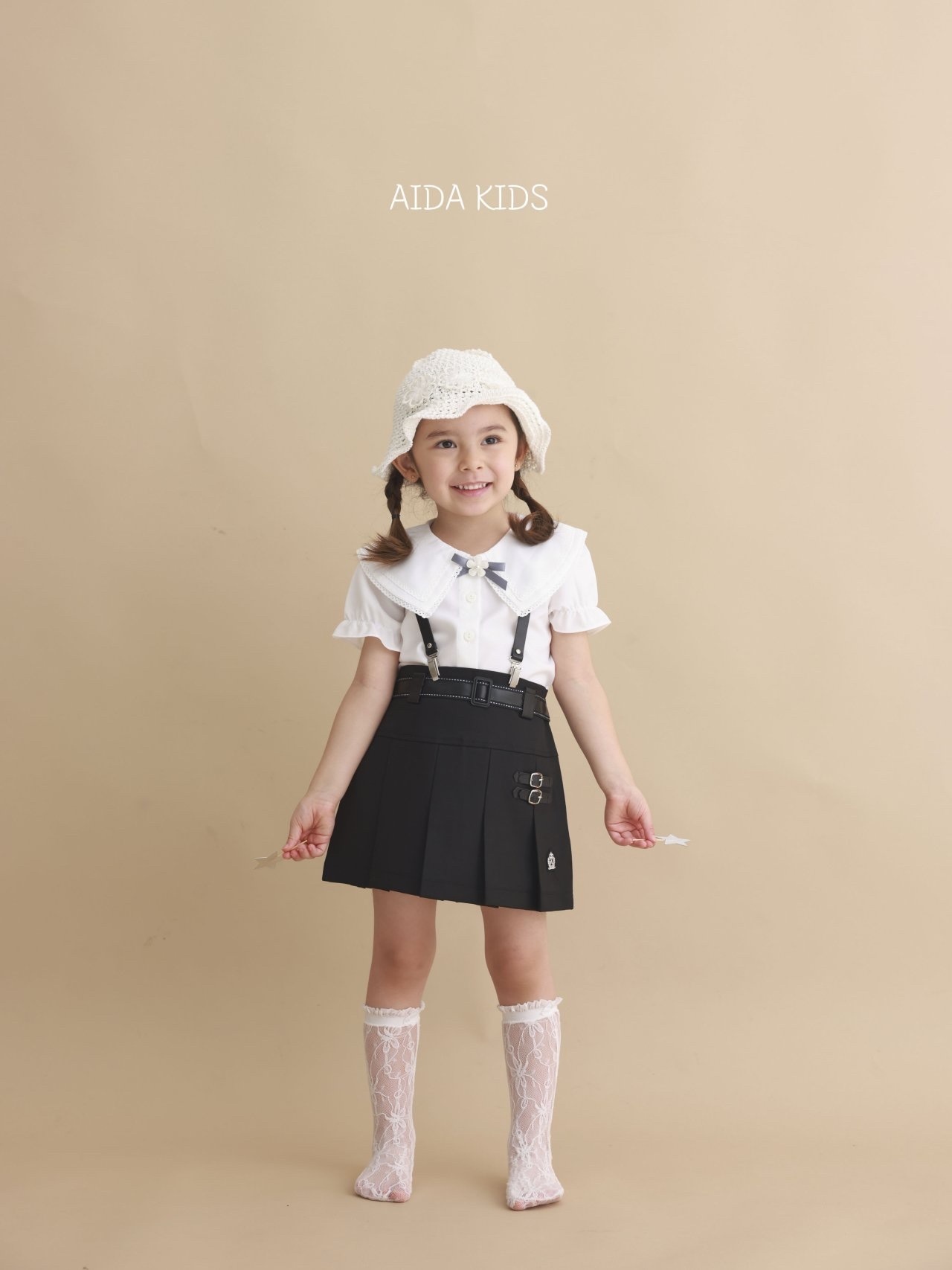 Aida Big Collar Short Blouse