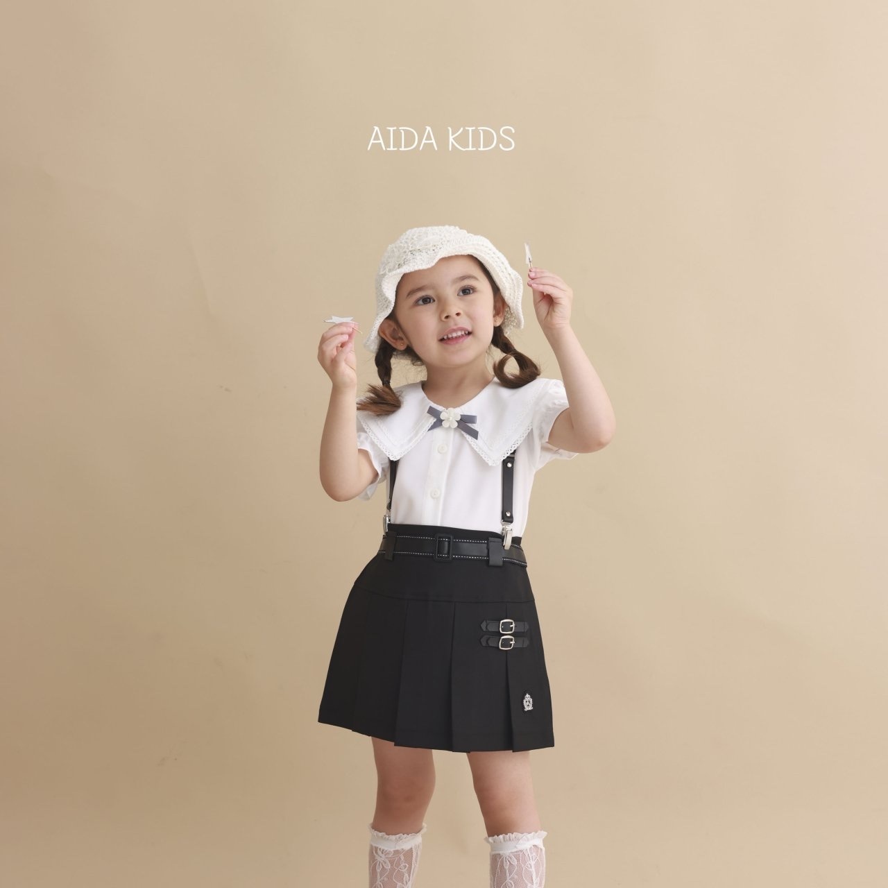 Aida Big Collar Short Blouse