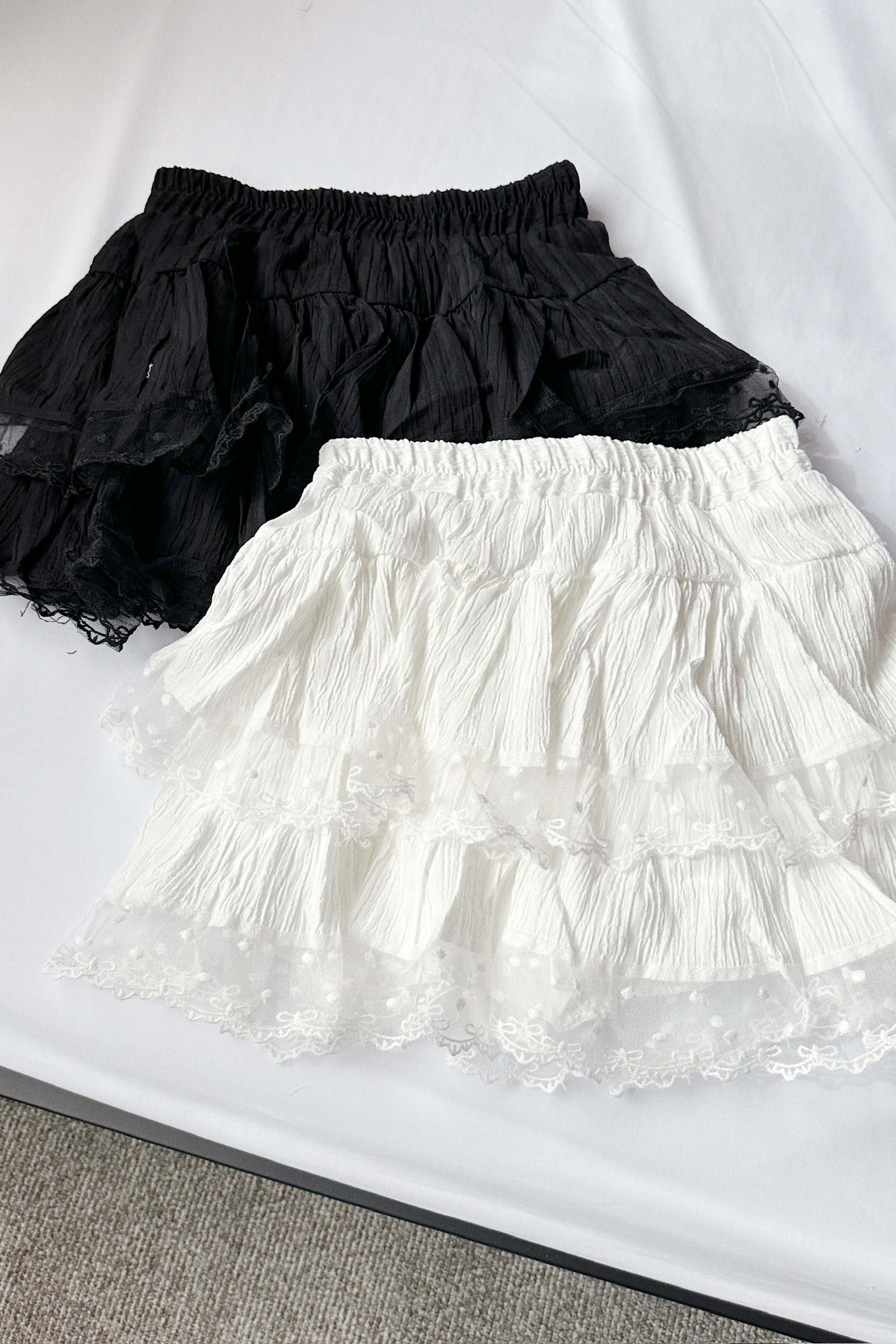 D0388｜皺布波點蕾絲邊雙層芭蕾短裙