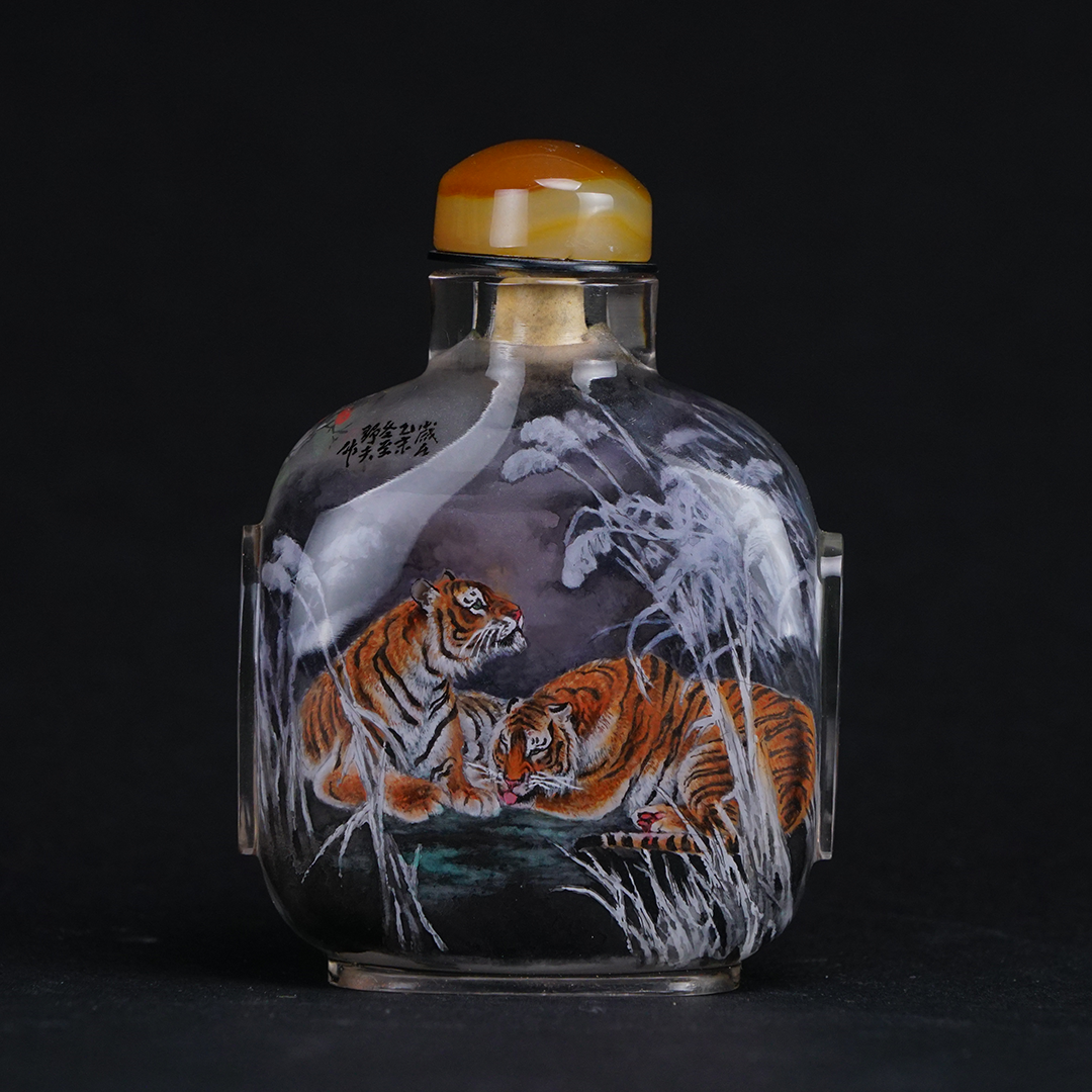 四虎圖鼻煙壺 雄虎奔騰展現陽剛霸氣與守護之力