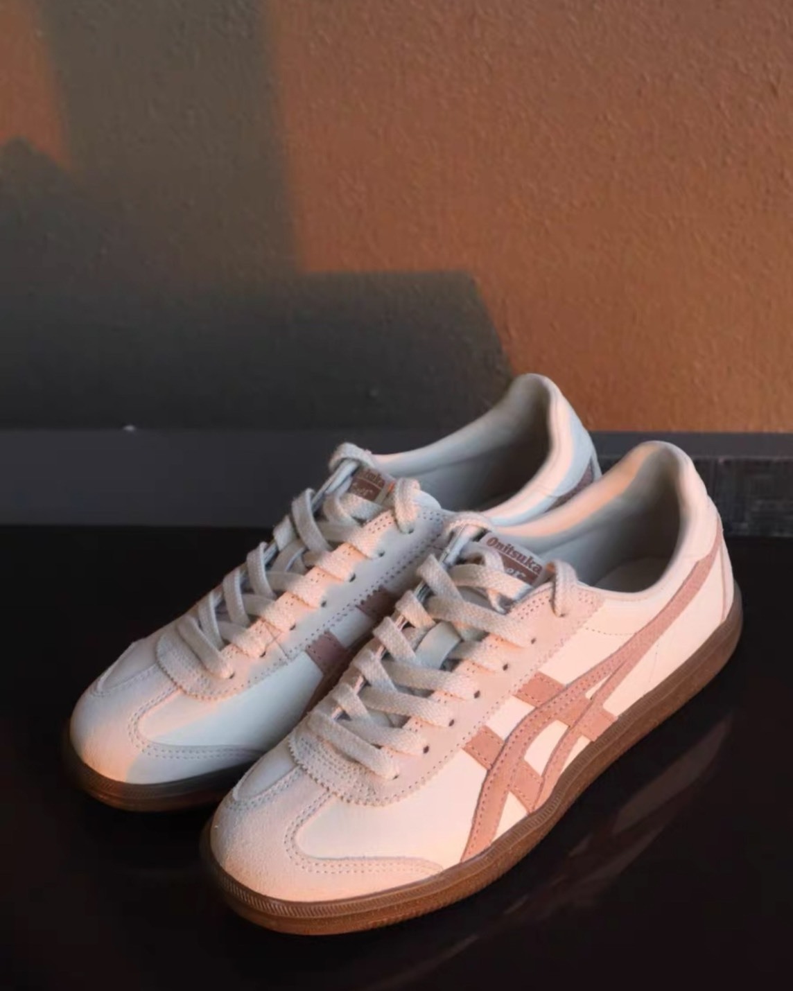 Onitsuka Tiger 鬼塚虎 Tokuten 米白棕 男女同款板鞋