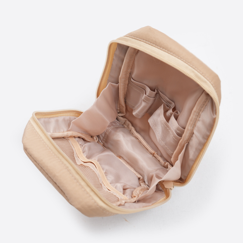 SP 化妝包/米 11x16.5x5.5cm