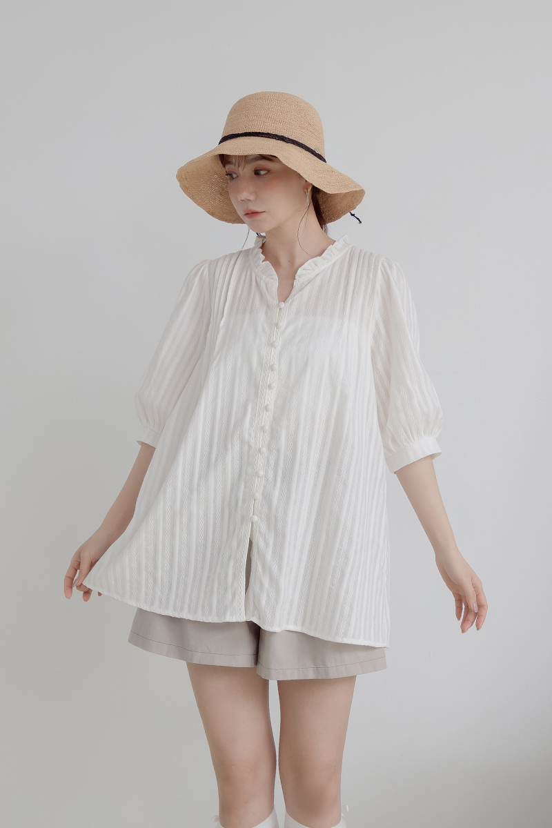 壓褶緹花長版上衣