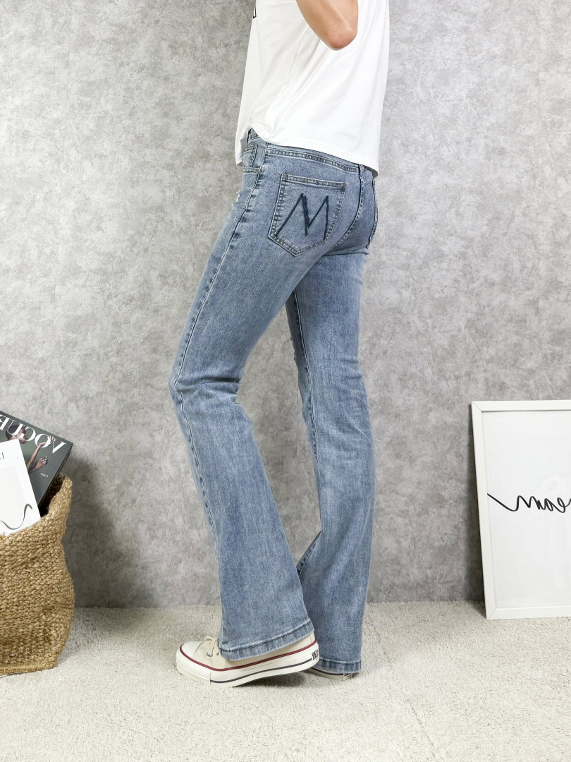 顯瘦又心機的微喇叭褲 ⚡️搶現貨⚡️