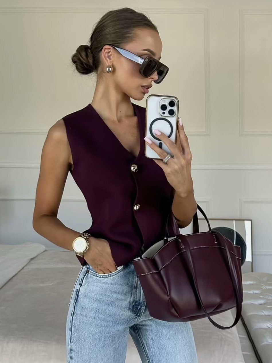  老前風金扣收腰 挺版針織上衣(多色)