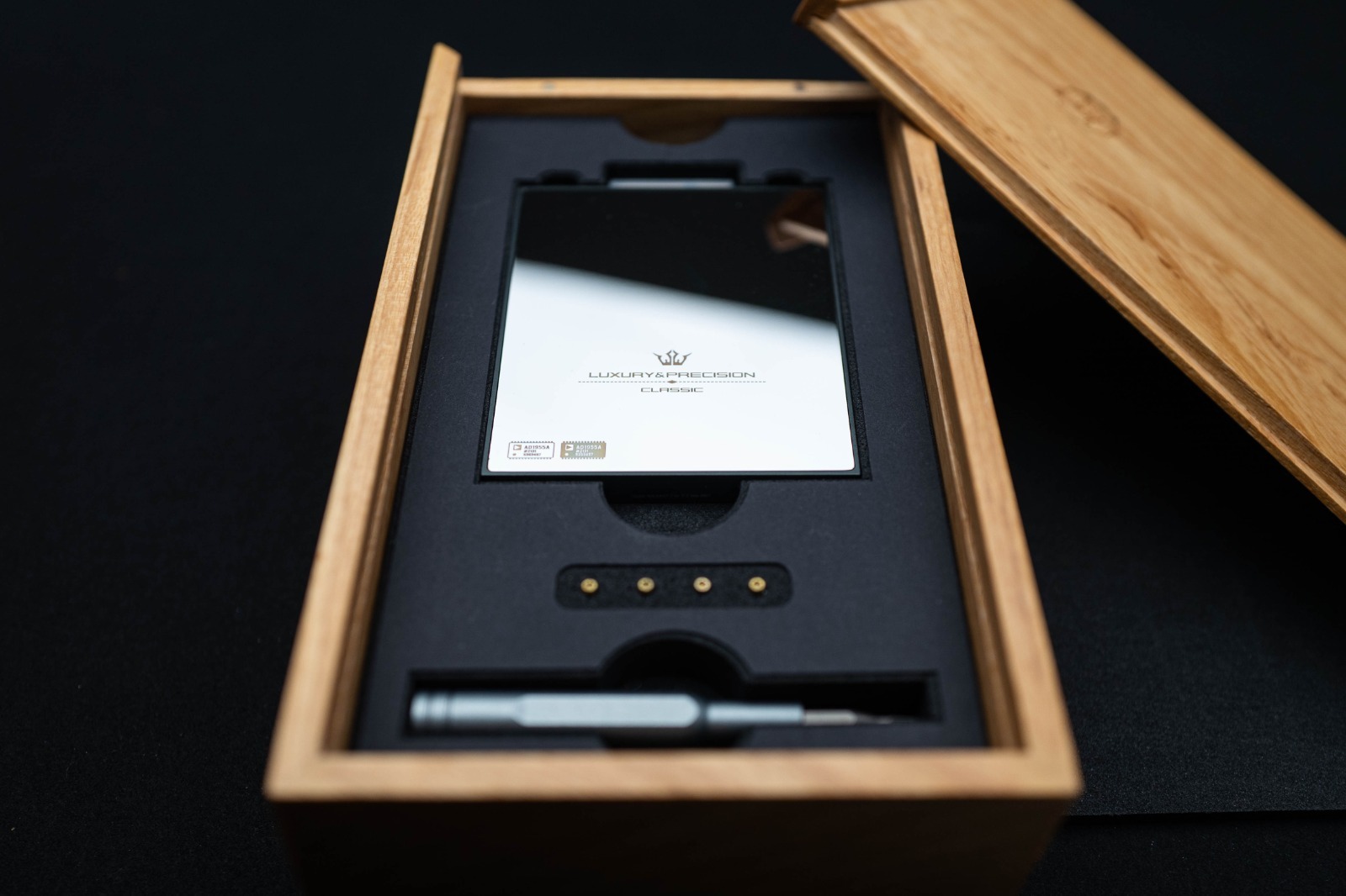 Luxury & Precision E7