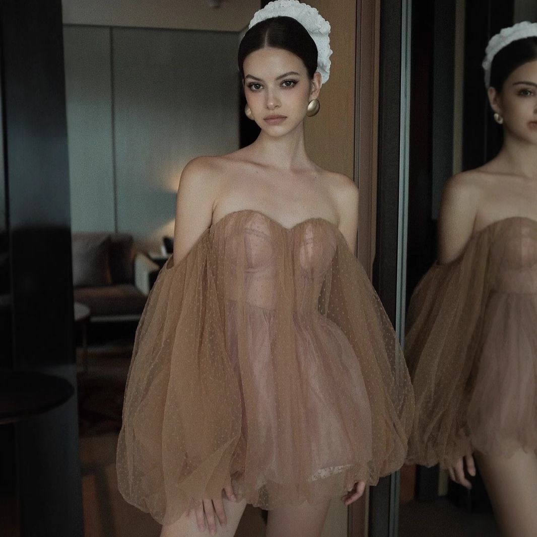 點點網紗透膚 馬甲連身短裙(卡其/白)