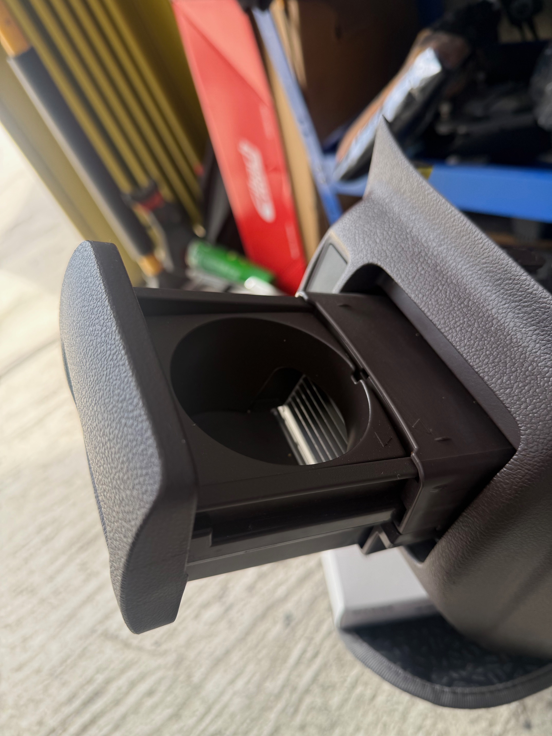 NSP141 Spade / Porte 尾期中置杯架 (啡色)