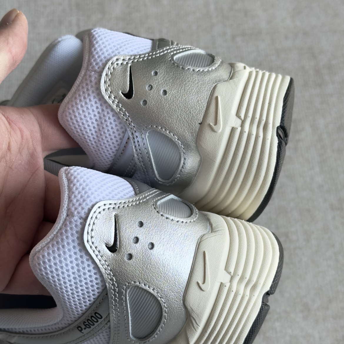 Nike P-6000 White Metallic Silver 液態銀白 黑勾 奶油底 復古 休閒鞋