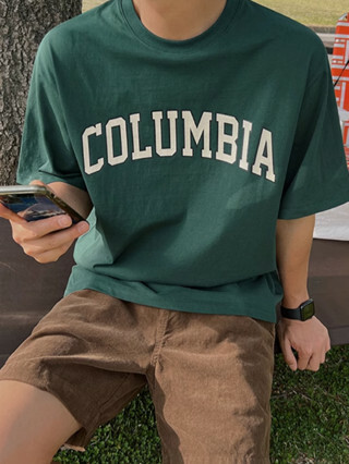 SIMPLEACTION COLUMBIA字母印花短袖上衣