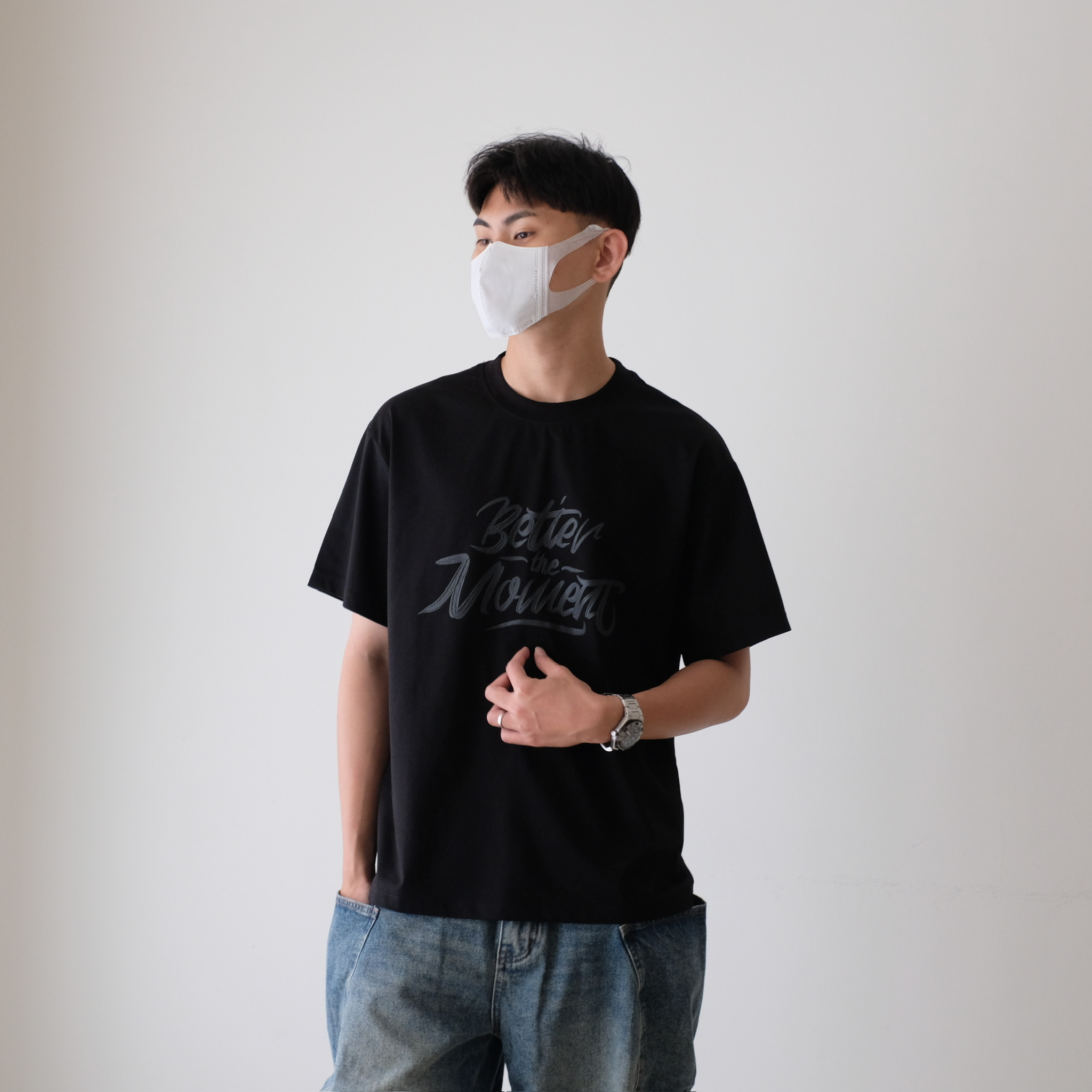 1200!!!!（現貨）售完不補 230G 美式 手寫字體logo 寬鬆 短T Z2589