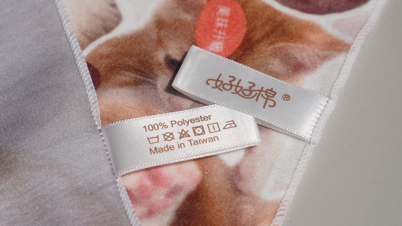 還可當化妝品收納布