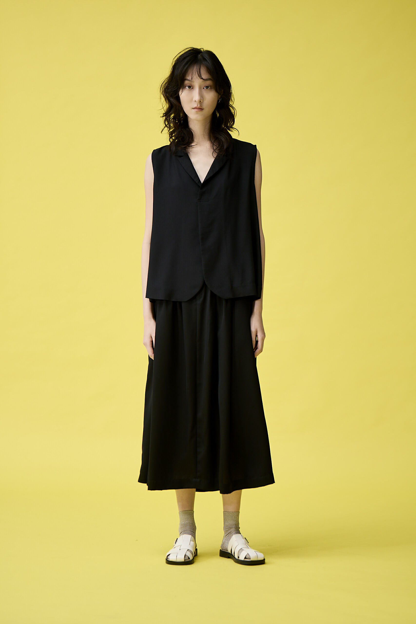 西裝領挖背背心