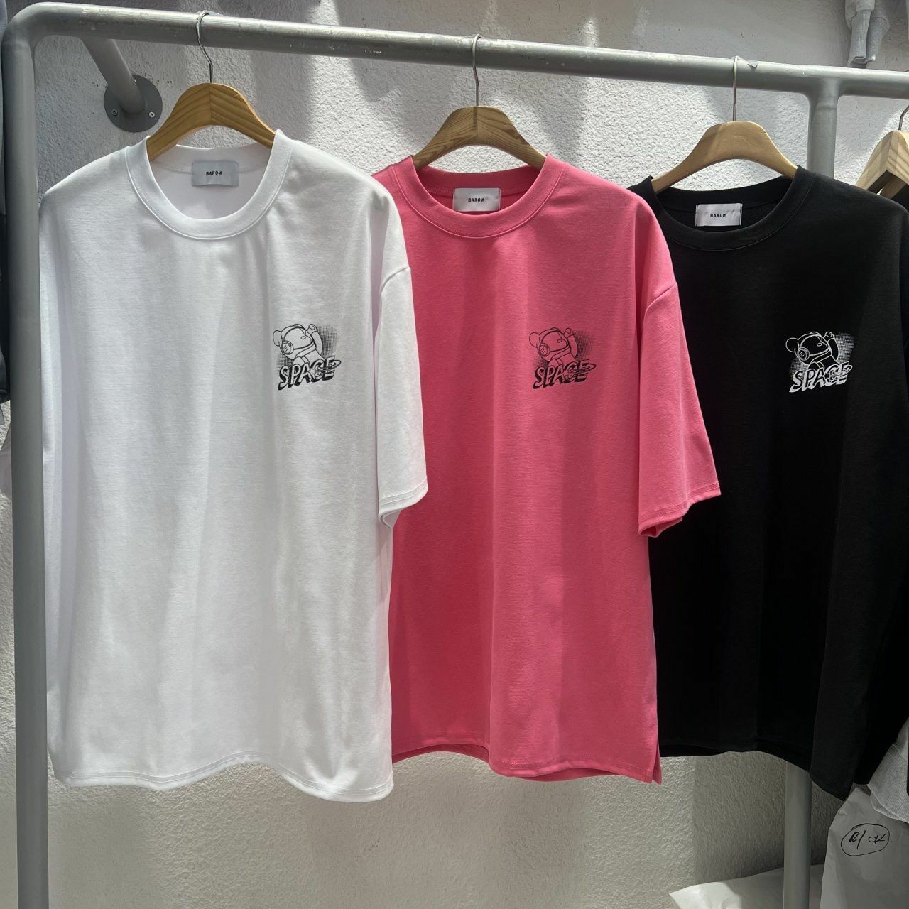 熊仔圖案英文字短袖Tee BARON-166T